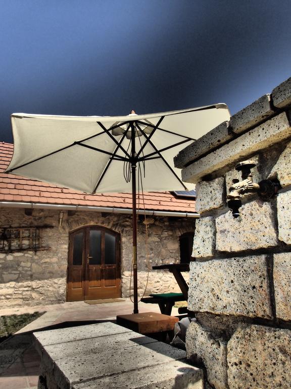 BoldogKőHáz Hotel Boldogkovaralja Exterior foto
